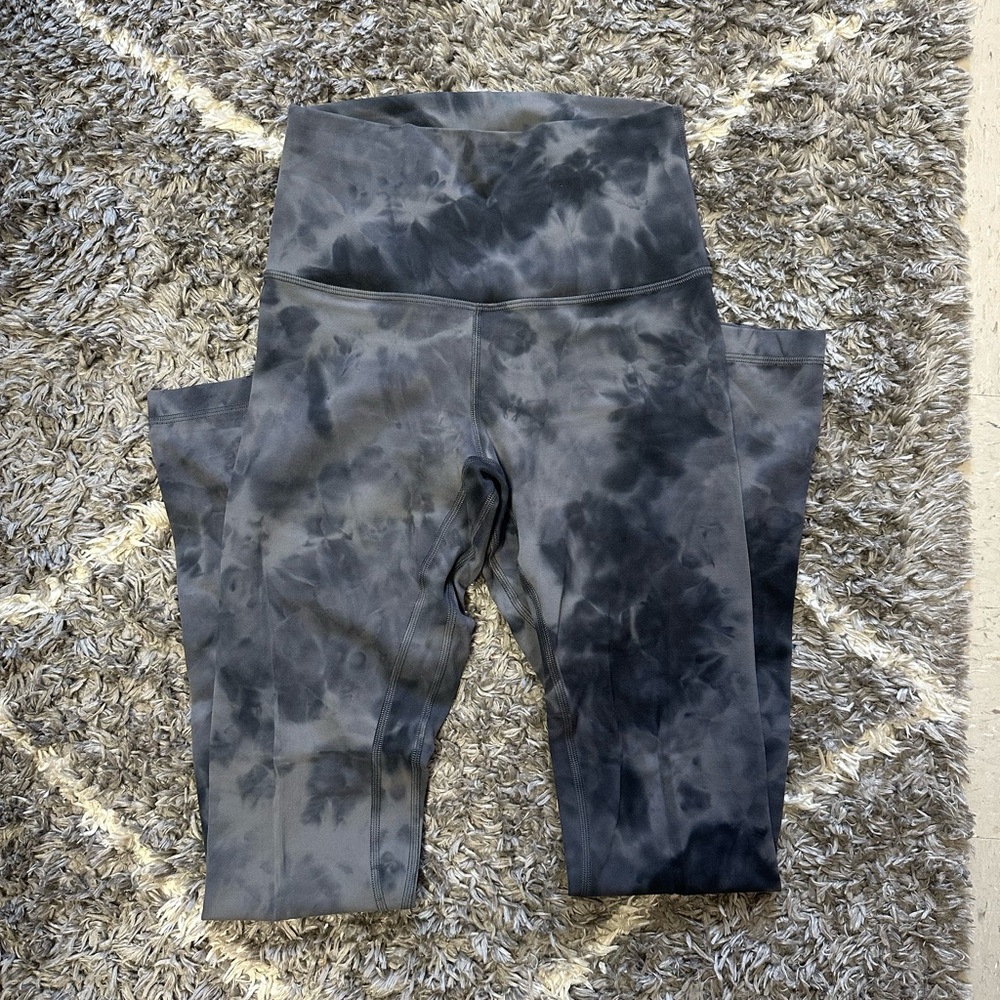 Lululemon Align HR 28”